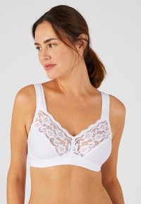 Бюстгальтер Бюстгальтер