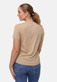 Спортивная майка