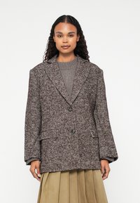 Длинный блейзер Длинный блейзер