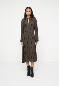 Коктейльное платье