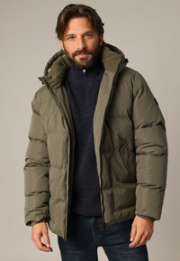 Зимняя куртка