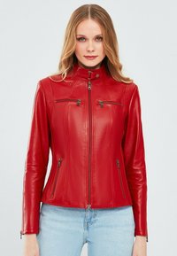 Кожаная куртка