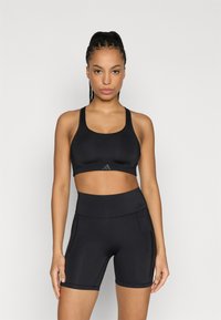 Спортивный бюстгальтер