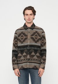 Рубашка Рубашка