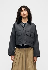 Короткая куртка Короткая куртка