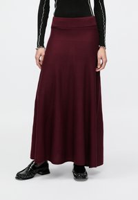 Длинная юбка Длинная юбка