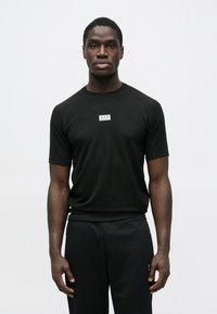 Спортивная майка