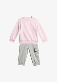 Набор одежды Набор одежды