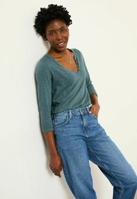 Майка с рукавом три четверти