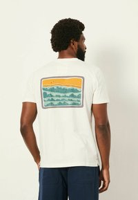 Футболка Футболка