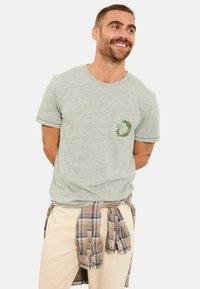 Футболка Футболка