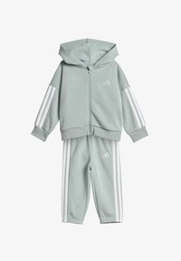 Набор одежды Набор одежды