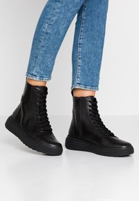 Полусапожки