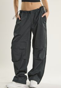 Прямые брюки