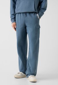 Спортивные штаны