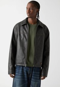 Кожаная куртка