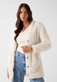 Короткое пальто