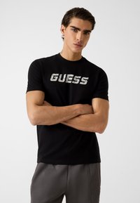 Футболка Футболка