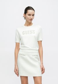 Пуловер с коротким рукавом