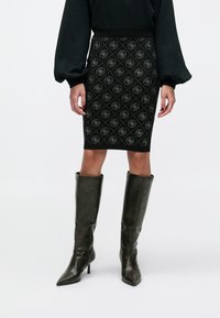 Юбка-карандаш