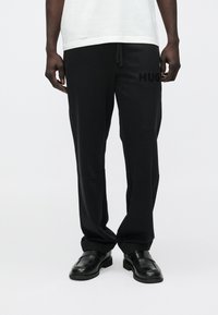 Спортивные штаны