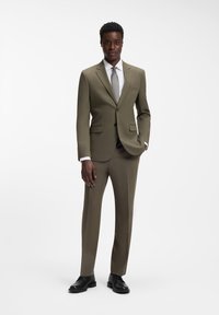 Ботинки на шнуровке Ботинки на шнуровке