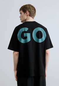 Футболка Футболка