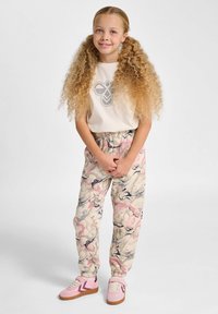 Спортивные штаны