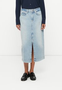 Джинсовая юбка