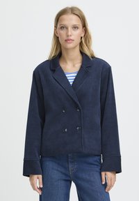 Вельветовая куртка