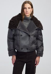 Зимняя куртка