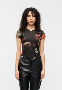 Блузка Блузка