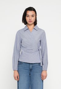 Блузка Блузка