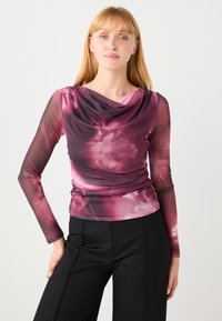 Блузка Блузка