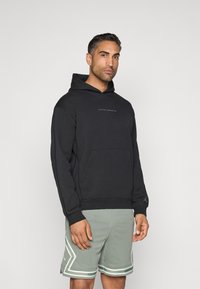 Спортивная кофта