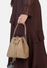 Кожаная сумка