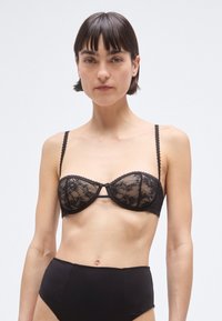 Бюстгальтер Бюстгальтер