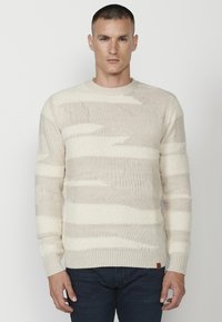 Пуловер Пуловер