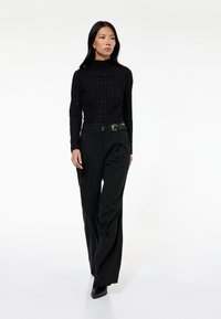 Прямые брюки