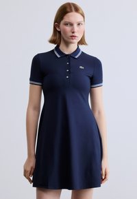 Короткое платье