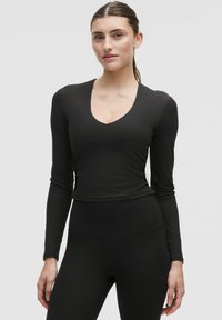 Спортивная майка