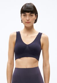 Бюстгальтер