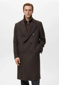 Шерстяное пальто