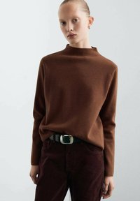 Пуловер Пуловер