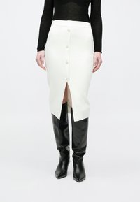 Юбка-карандаш