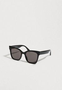 Солнечные очки