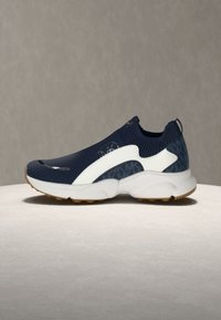 Кеды без шнуровки