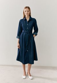 Джинсовое платье