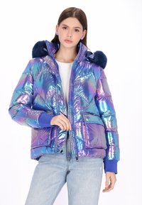 Зимняя куртка