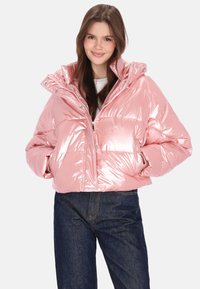 Зимняя куртка